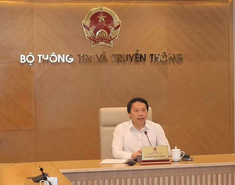 Thứ trưởng Bộ Thông tin và Truyền thông Nguyễn Huy Dũng