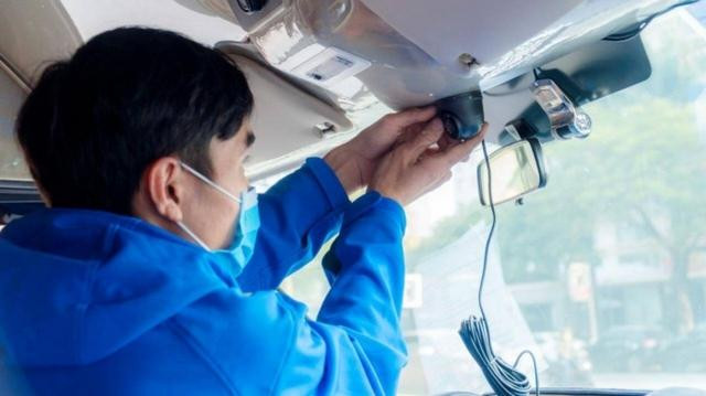 Từ năm 2023, các xe kinh doanh vận tải phải lắp camera hành trình mới được cấp phù hiệu. (Ảnh minh họa: Internet)