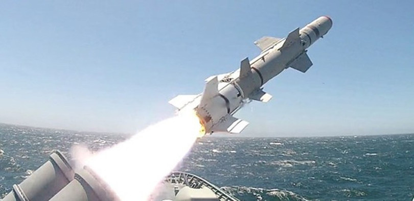 Tên lửa ành trình Harpoon được giớ chuyên môn quân sự đánh giá cao (Ảnh: Dwnews).