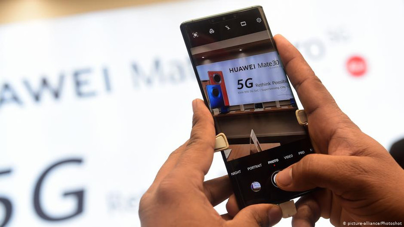 Mỹ luôn cho rằng mạng 5G và thiết bị của Huawei gây nguy hại cho an ninh quốc gia của Mỹ (Ảnh: Deutsche Welle).