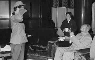 Lâm Đậu Đậu gặp Mao Trạch Đông (Ảnh: kanlishi).