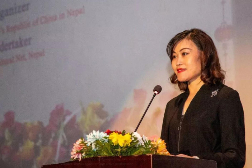 Bà Hầu Diễm Kỳ, Đại sứ Trung Quốc tại Nepal (Ảnh: Twitter@Ambassador). Bà Hầu Diễm Kỳ, Đại sứ Trung Quốc tại Nepal (Ảnh: Twitter@Ambassador).