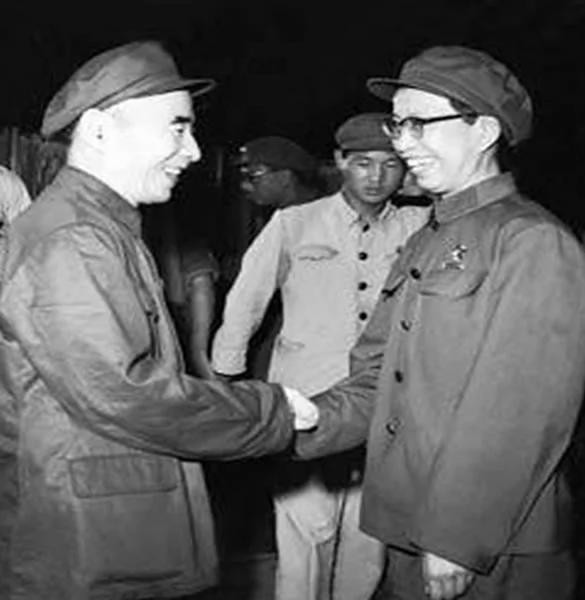 Ông Lâm Bưu và bà Giang Thanh, phu nhân ông Mao Trạch Đông (Ảnh: Lishi).