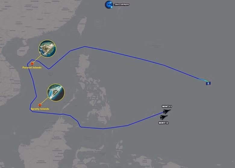 Hai máy bay ném bom chiến lược B-1B của Mỹ bay qua các quần đảo Hoàng Sa và Trường Sa hôm 28/12. (Ảnh: Dongfang).