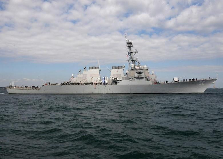 Tàu khu trục USS John McCain (DDG-56) của Mỹ đã đi qua eo biển Đài Loan sáng 31/12 (Ảnh: Dongfang). Tàu khu trục USS John McCain (DDG-56) của Mỹ đã đi qua eo biển Đài Loan sáng 31/12 (Ảnh: Dongfang).
