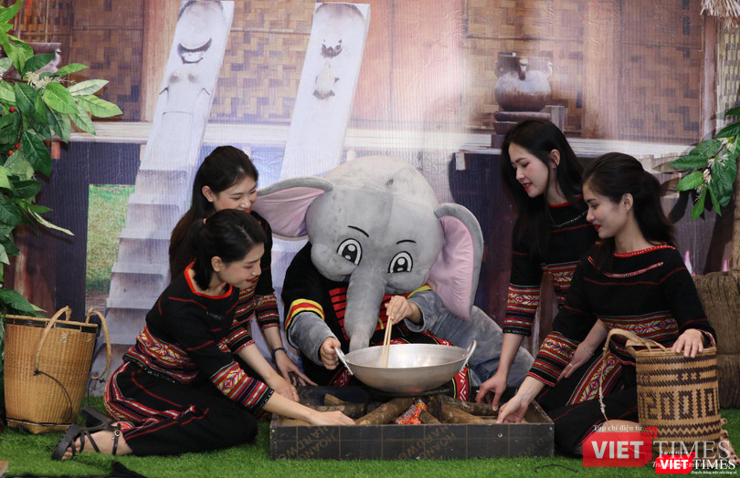 Nét văn hoá đặc sắc của Buôn Ma Thuột được giới thiệu tại Hà Nội