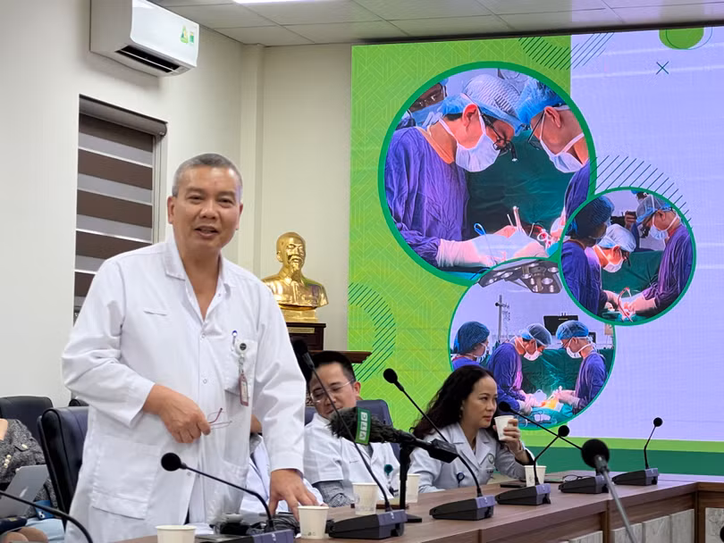 PGS. TS. Nguyễn Hữu Ước - Giám đốc Trung tâm Phẫu thuật Tim mạch và Lồng ngực BVHN Việt Đức - chuyên gia ghép tim hàng đầu Việt Nam