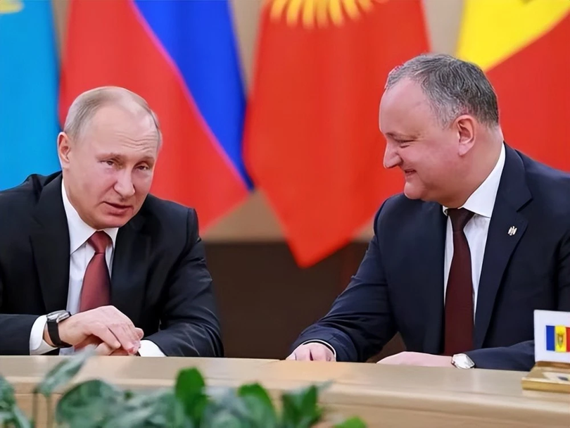 Tổng thống Nga Putin và cựu Tổng thống Moldova Dodon.