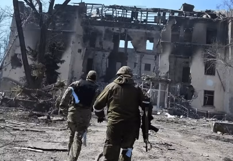 Chiến đấu trong Nhà máy thép Azovstal. Chiến đấu trong Nhà máy thép Azovstal.