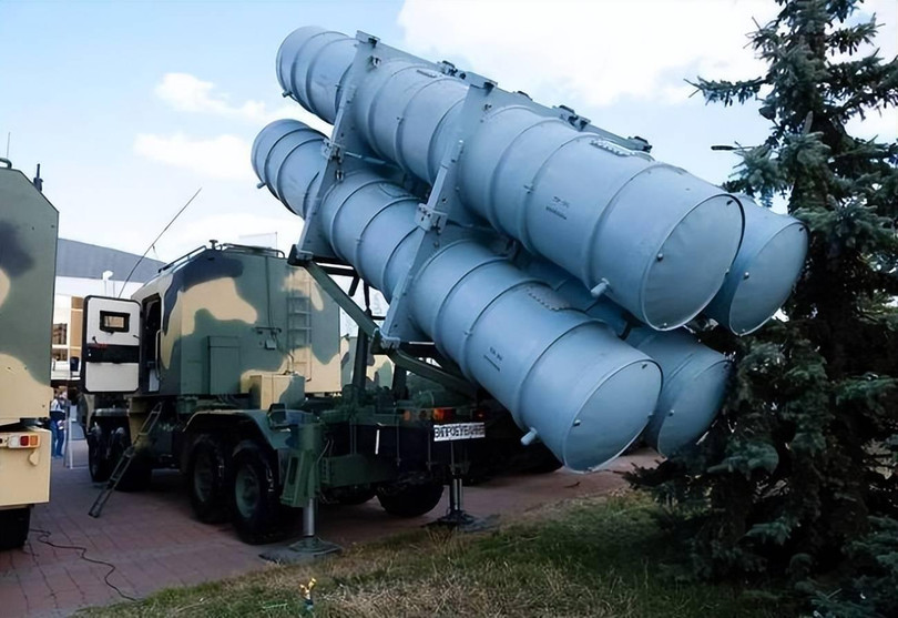 Cận cảnh một hệ thống tên lửa hành trình Neptune của Ukraine. Cận cảnh một hệ thống tên lửa hành trình Neptune của Ukraine.