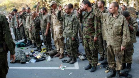 Trong số những binh sĩ Ukraine bị bắt này có thể có lính NATO?
