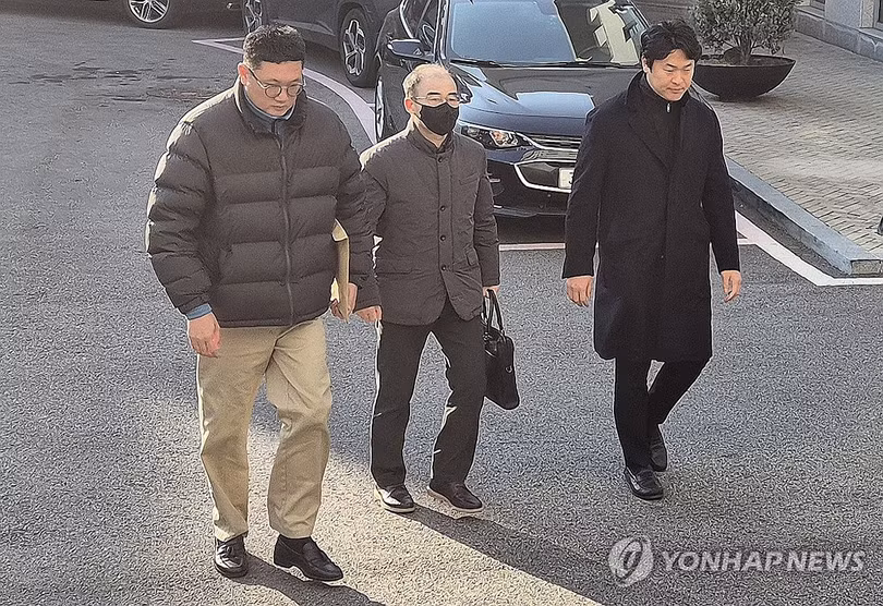 Kwak Jong-keun bi bat.jpg