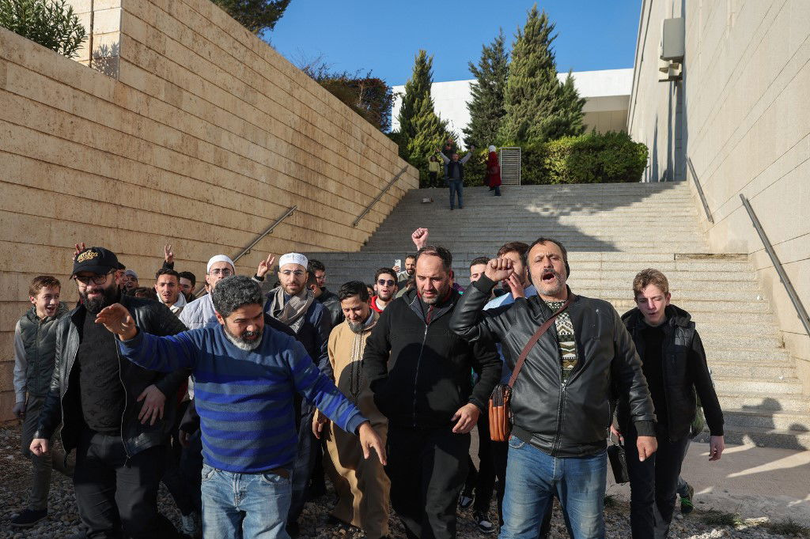 Dam dong vao ding tong thong.png