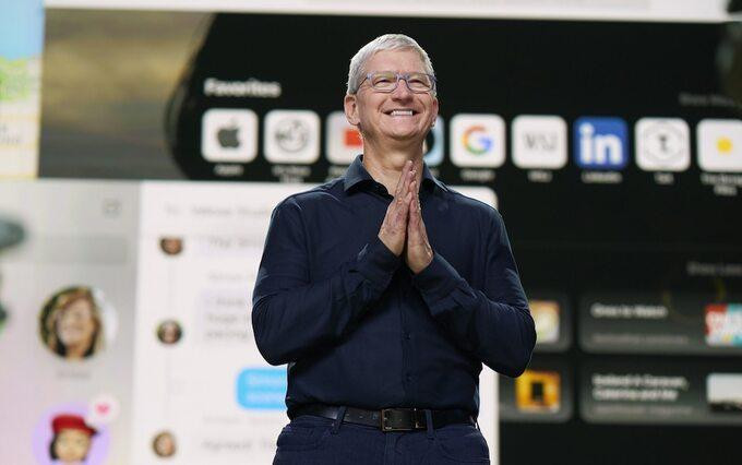 CEO Apple Tim Cook. Ảnh: Telegraph.