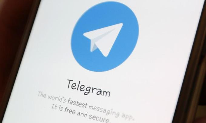 Ứng dụng Telegram trên một điện thoại thông minh. Ảnh: Reuters.