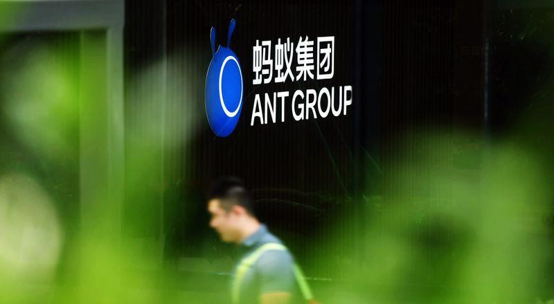 Sau khi Ant hoãn đợt IPO, số phận của công ty đến nay vẫn là dấu hỏi. Ảnh: Reuters.