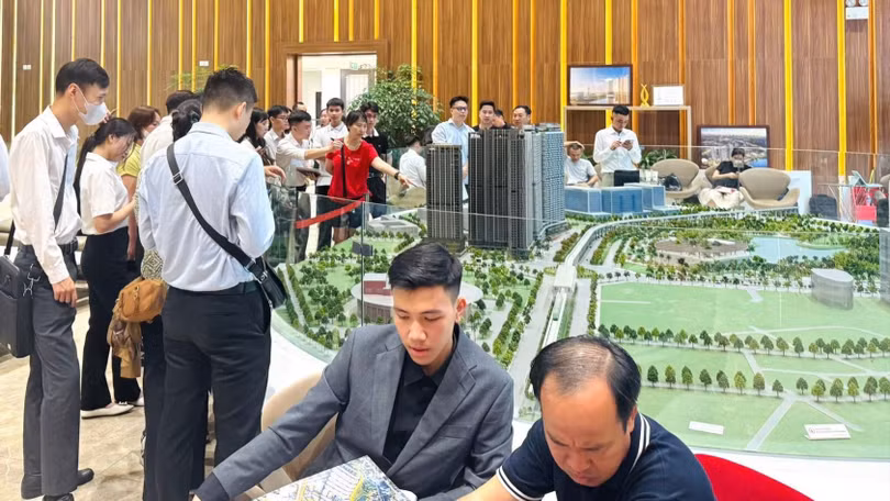 Bộ Tài chính đề xuất áp thuế thu nhập cá nhân 20% từ mỗi lần chuyển nhượng bất động sản.