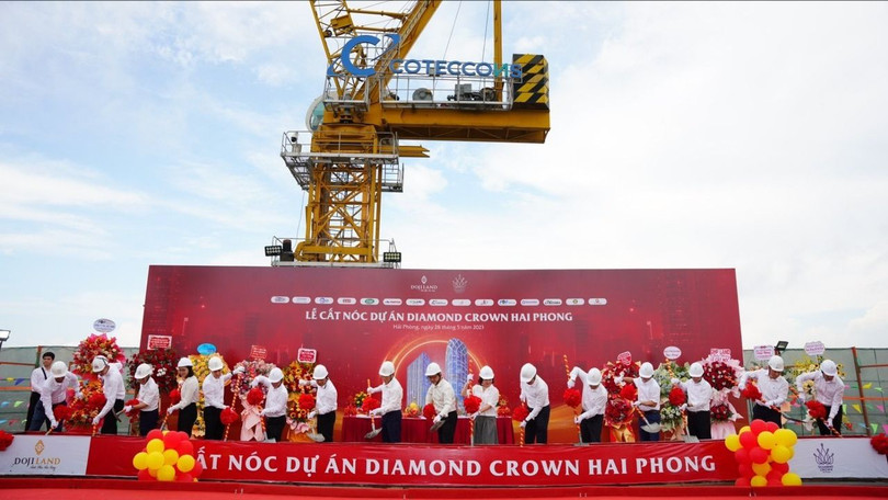 Diamond Crown Hai Phong.jpg