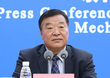 Ông Lương Vạn Niên, Tổ trưởng chuyên gia Nhóm lãnh đạo đối phó dịch COVID-19 của Trung Quốc (Ảnh: Guancha).