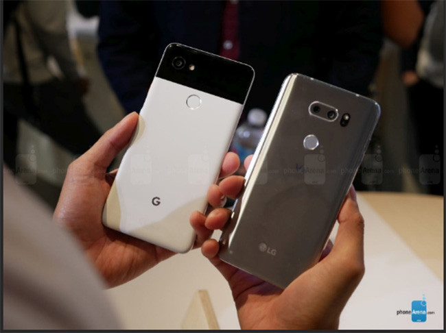 Google Pixel 2 XL vs LG V30: "mèo nào cắn mỉu nào"? ảnh 4