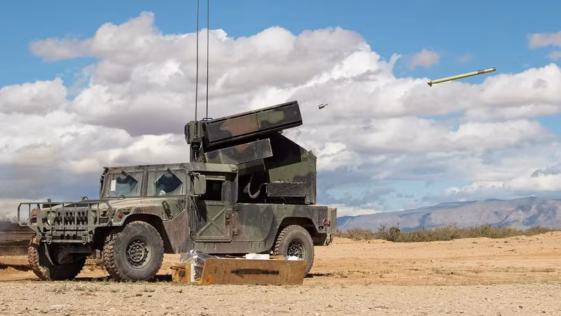 Hệ thống tên lửa phòng không tự hành AN/TWQ-1 Avenger. Ảnh Janes Hệ thống tên lửa phòng không tự hành AN/TWQ-1 Avenger. Ảnh Janes