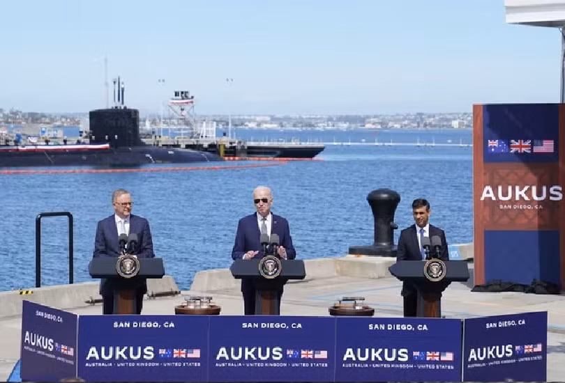 Các nhà lãnh đạo ba quốc gia khẳng định, thỏa thuận này không làm tăng nguy cơ phổ biến vũ khí hạt nhân.