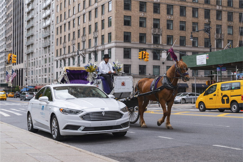 Xe tự lái của Mobileye ở thành phố New York. Ảnh NoCamels