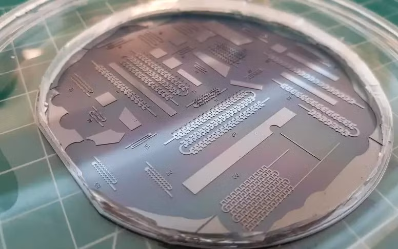 Thiết bị Static Droplet Microfluidic có thể phát hiện nhanh chóng các tế bào khối u tuần hoàn. Ảnh Ảnh TS Majid Warkiani.