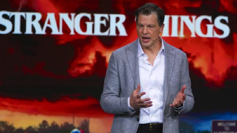 Greg Peters, đồng Giám đốc điều hành của Netflix, phát biểu trong bài phát biểu quan trọng về tương lai của giải trí tại Mobile World Congress 2023. Joan Cros/ Nurphoto/Getty Images Greg Peters, đồng Giám đốc điều hành của Netflix, phát biểu trong bài phát biểu quan trọng về tương lai của giải trí tại Mobile World Congress 2023. Joan Cros/ Nurphoto/Getty Images