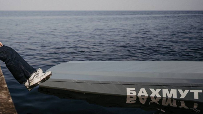 Xuồng không người lái mang bom Hải quân Ukraine "Bakhmut". Tháng 3/2023. Ukraina. Ảnh Ihor Lachenkov Xuồng không người lái mang bom Hải quân Ukraine "Bakhmut". Tháng 3/2023. Ukraina. Ảnh Ihor Lachenkov