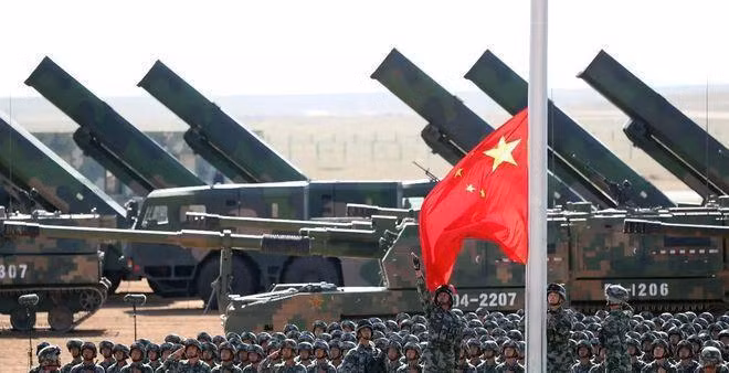 Trung Quốc tiếp tục đứng thứ hai thế giới và có mức tăng kỉ lục mới về chi tiêu quân sự (Ảnh: Sina).