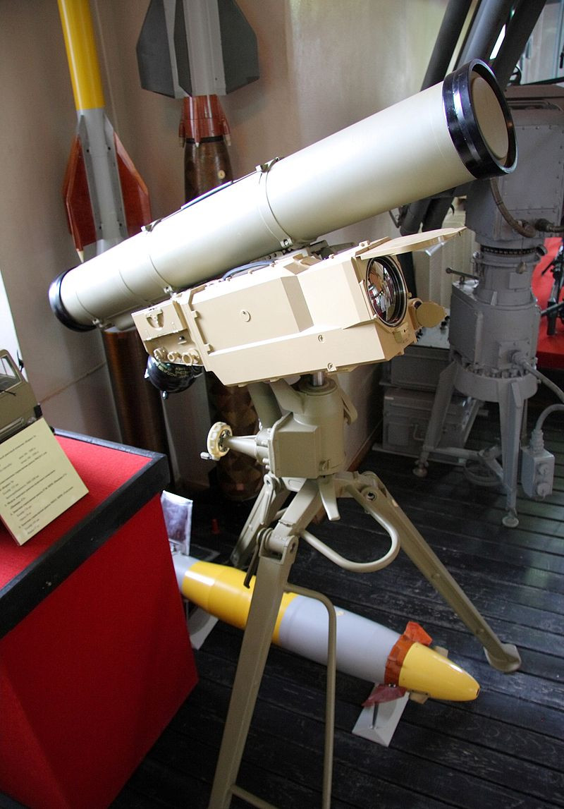 Ống phóng và đạn tên lửa 9K135 "Kornet" (Ảnh: Wiki).