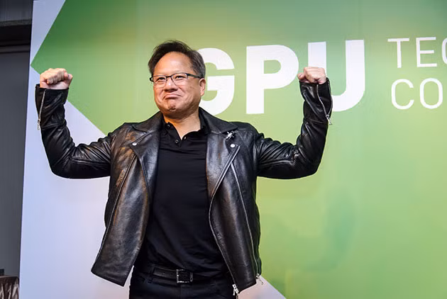Jensen Huang voi phong cach an mac rieng.jpg