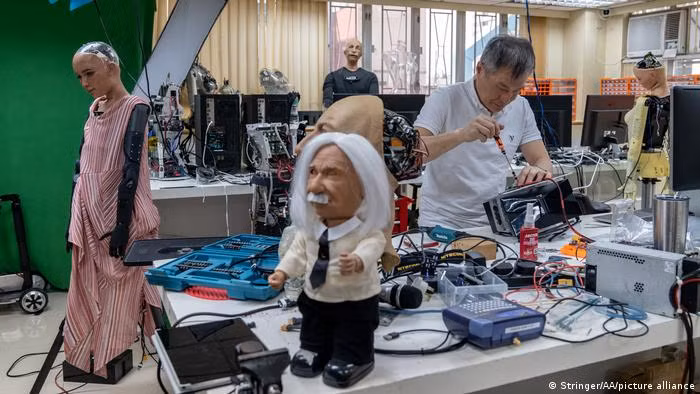 AI tao ra robot mo phong cac nhan vat that.jpg