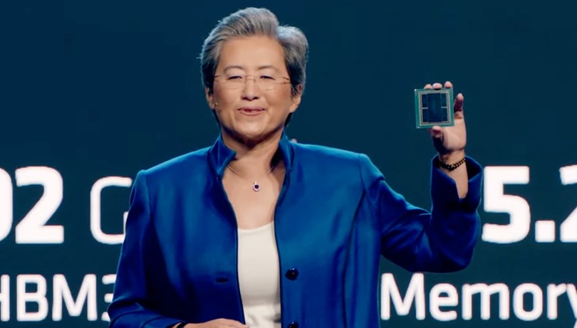 Lisa Su giới thiệu sản phẩm GPU MI300X tại buổi họp báo tối 13/6 (Ảnh: Sina)