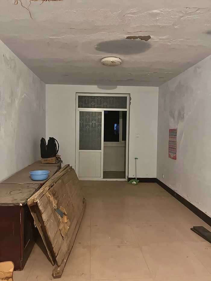 Can phong bi dot.jpg