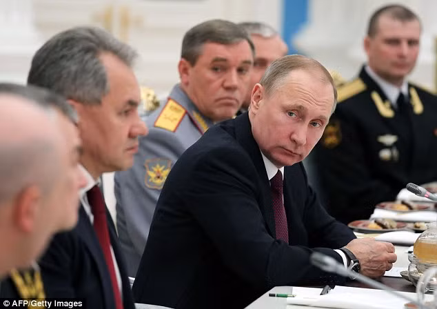 Tổng thống Putin và những cộng sự thân tín nhất đang chèo lái nước Nga qua giai đoạn khó khăn