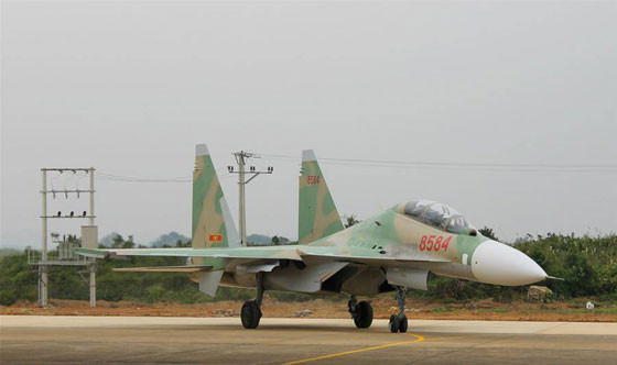 Tiêm kích-bom thế hệ 4+ Su-30MK2 của Không quân Việt Nam dự kiến được trang bị các tên lửa hành trình tầm xa (sdelanounas.ru) Tiêm kích-bom thế hệ 4+ Su-30MK2 của Không quân Việt Nam dự kiến được trang bị các tên lửa hành trình tầm xa (sdelanounas.ru)
