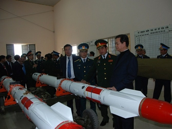 Chỉ hai quả tên lửa Kh-59 trên Su-30MK2 có thể tiêu diệt một tàu tuần dương hoặc khu trục hạm