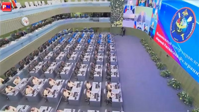 Một góc chỉ huy sở tác chiến của Bộ Quốc phòng Nga, nơi giám sát chiến trường theo thời gian thực