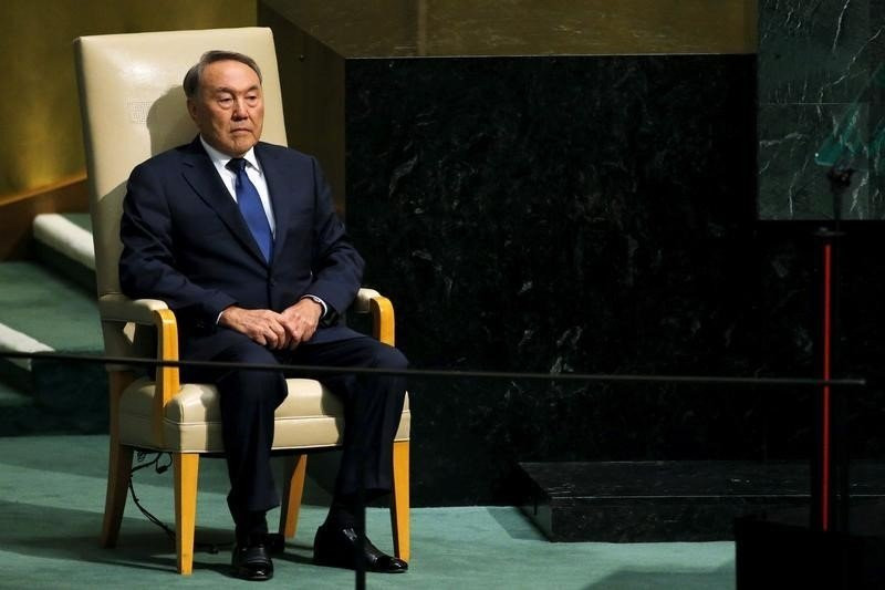 Ông Nazarbayev