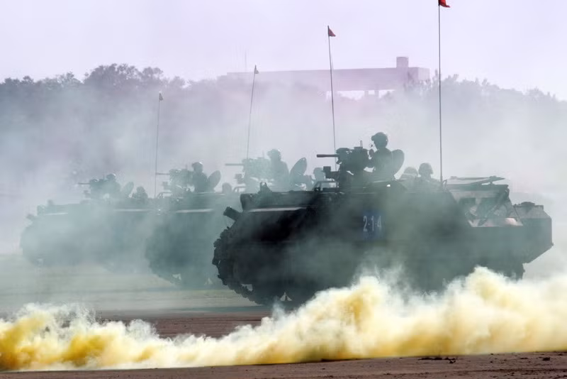 Lực lượng xe bọc thép của Đài Loan diễn tập