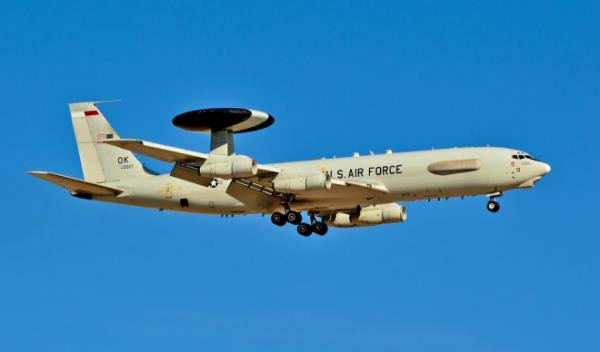 Mỹ vẫn chiếm ưu thế tuyệt đối về năng lực tác chiến điện tử. Trong ảnh là máy bay chuyện nhiệm tác chiến điện tử EA-18G Growler của Mỹ