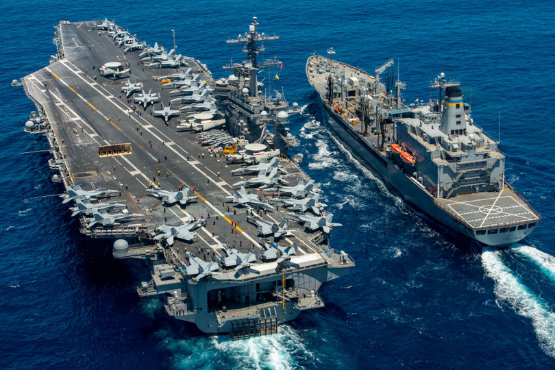 Tàu sân bay USS Carl Vinson của Mỹ