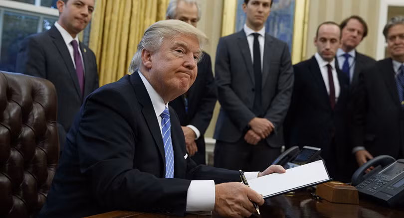 Ông Trump gây tranh cãi với sắc lệnh cấm nhập cảnh người Hồi giáo 7 nước