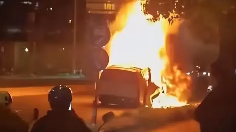 Xe LIGA boc chay.png