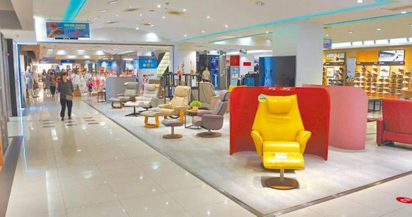 cac trung tam thuong mai vang ve.jpg