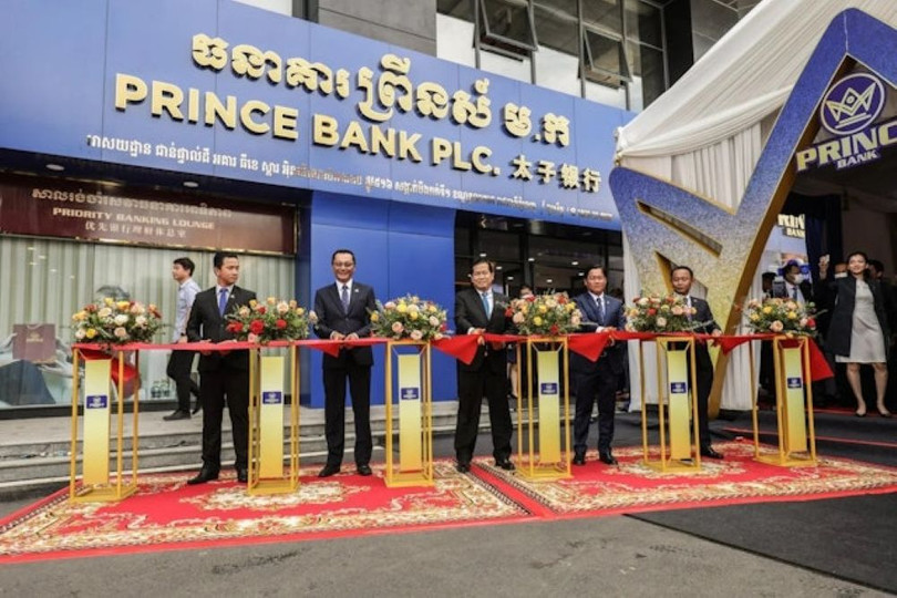 Khai truong chi nhanh ngan hang.jpg