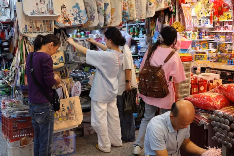 Cua hang tien loi duoc ua chuong.png