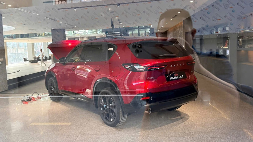 Mazda CX-5 thế hệ mới bất ngờ lộ diện tại Việt Nam, nhiều khả năng ra mắt ngay trong tháng 12 - Ảnh 1.jpg